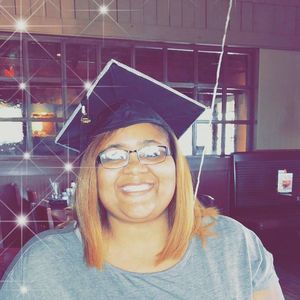 Meet your Posher, Donika